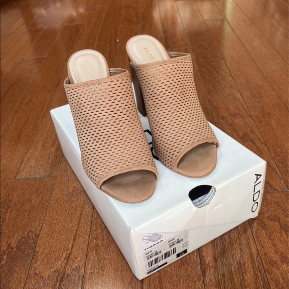 ALDO Nude Block Heels 8.5 - Picture 1 of 7